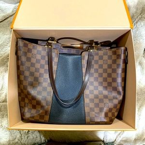 Authentic Louis Vuitton Purse